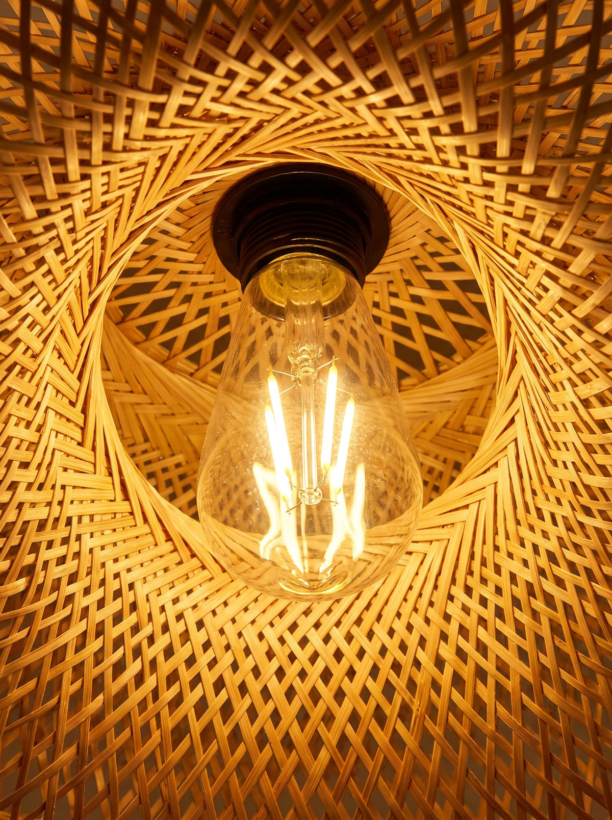 Maru — Handwoven Bamboo Pendant Light