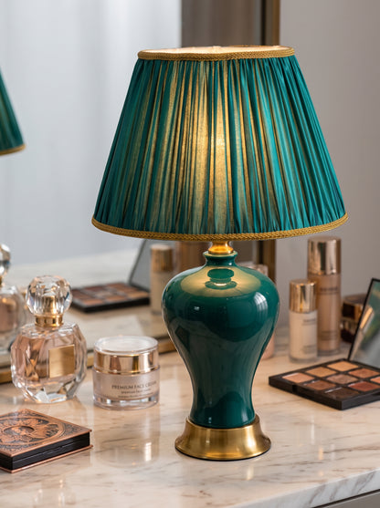 Vasa — Modern Ceramic Table Lamp