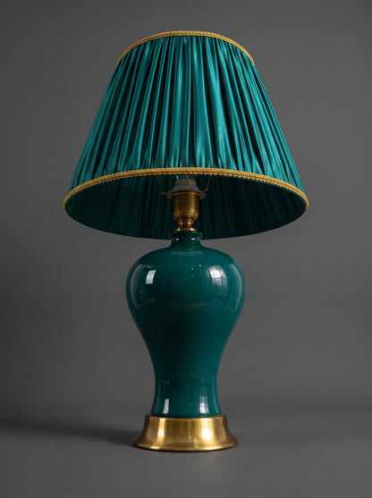 Vasa — Modern Ceramic Table Lamp