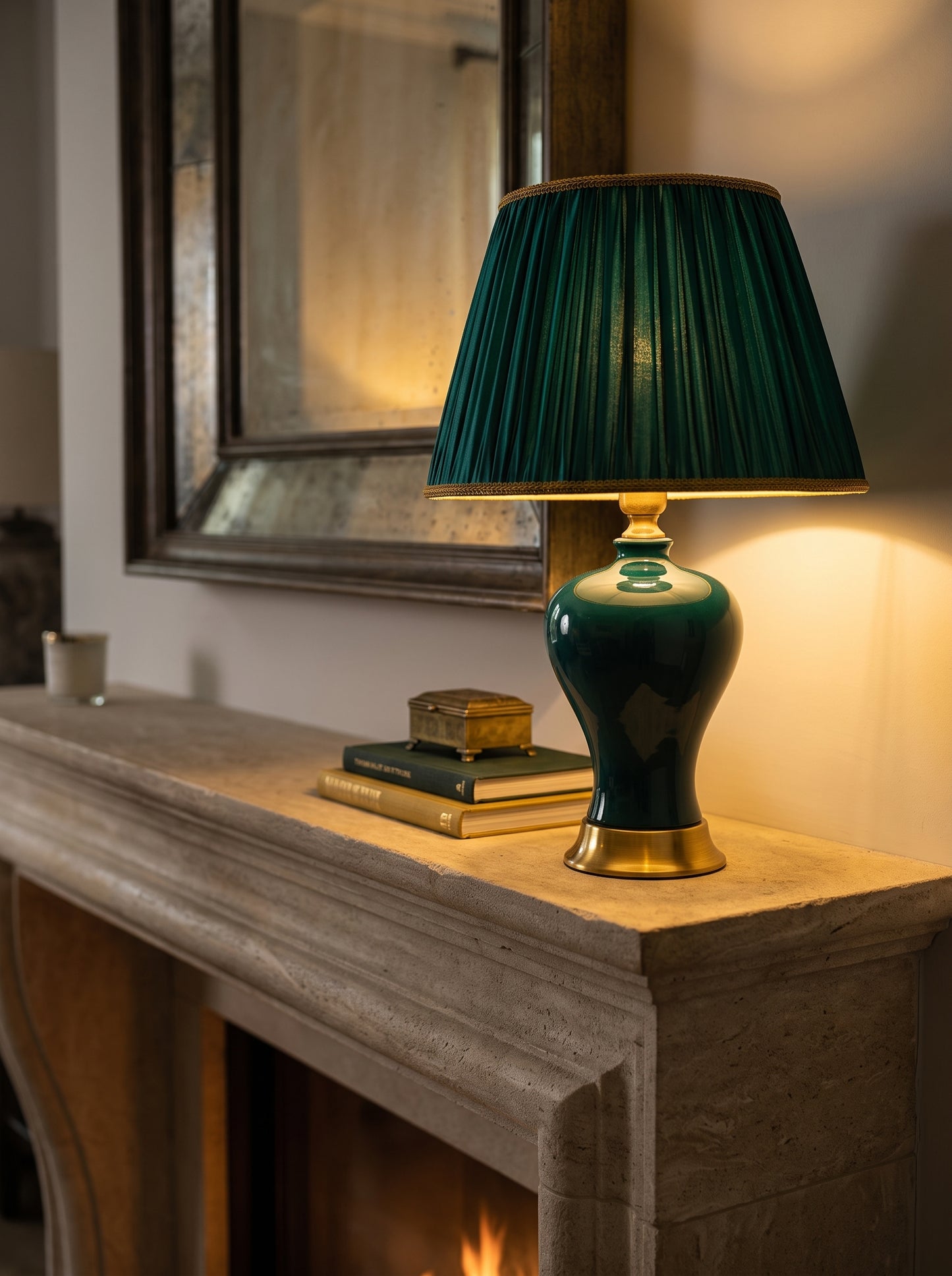 Vasa — Modern Ceramic Table Lamp