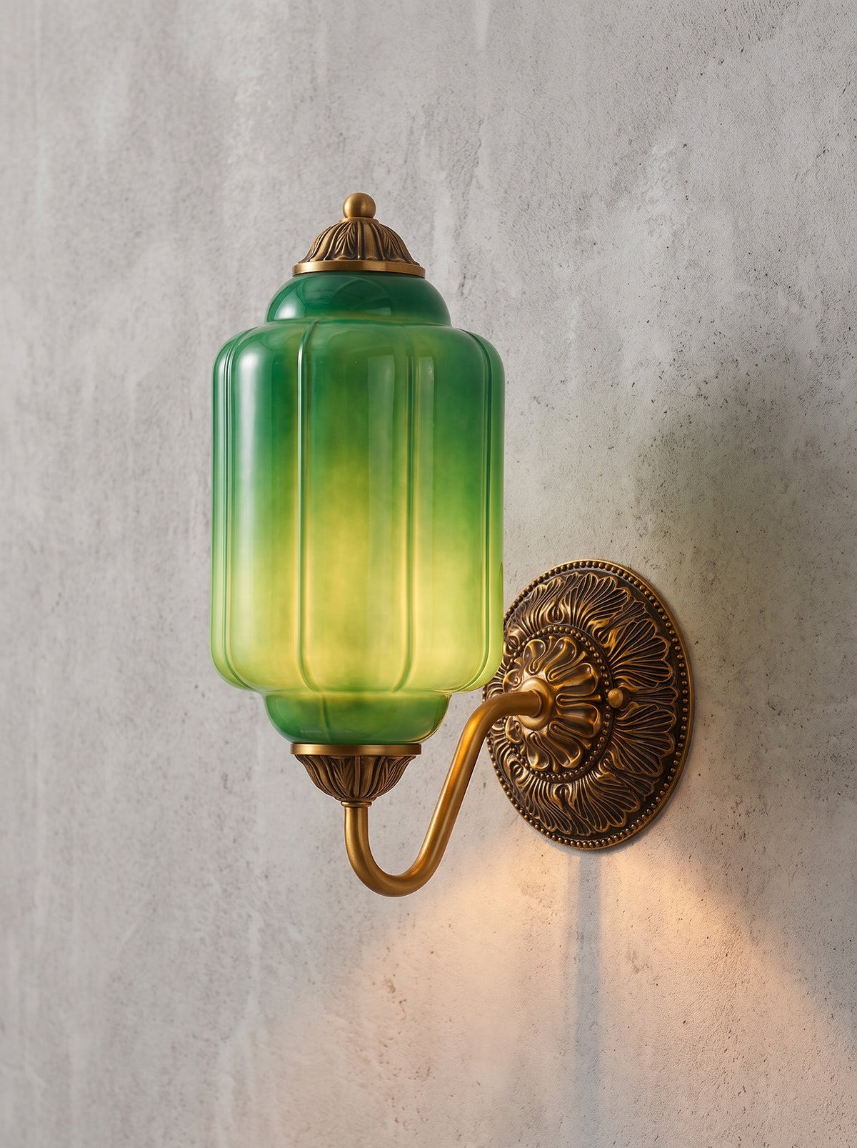 Verdi — Retro Stained Glass Wall Sconce