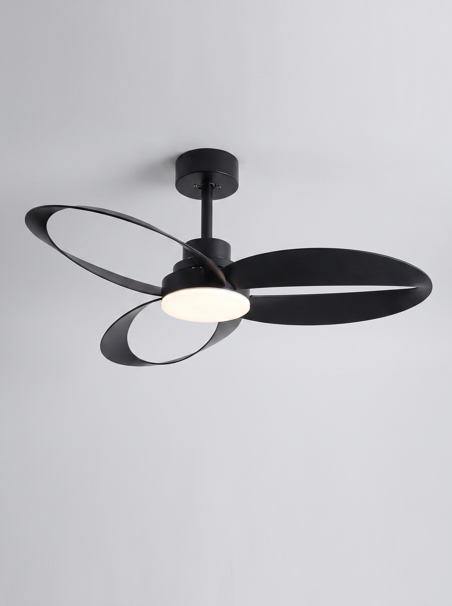 Aeris — Vintage Wood Ceiling Fan with LED Light & Remote