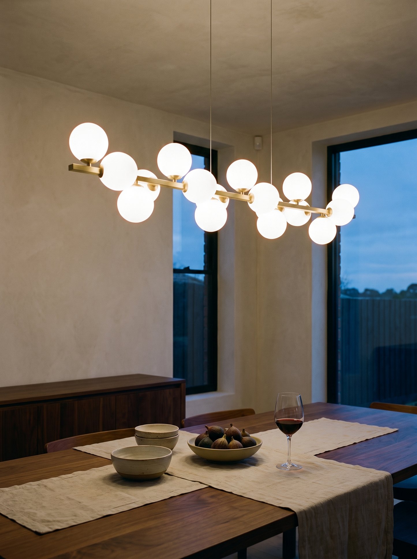 Perla — Linear Magic Bean Pendant Light