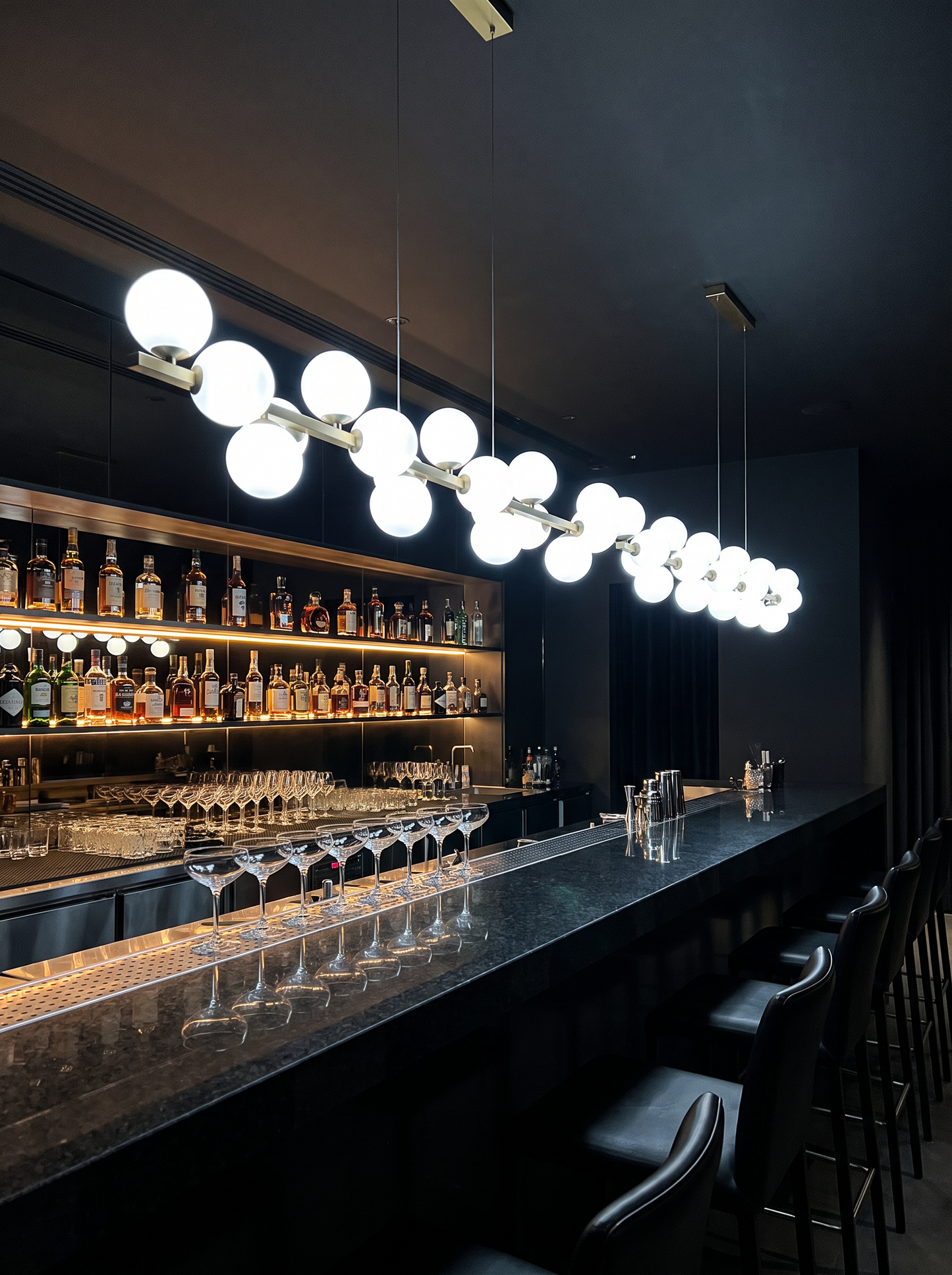 Perla — Linear Magic Bean Pendant Light