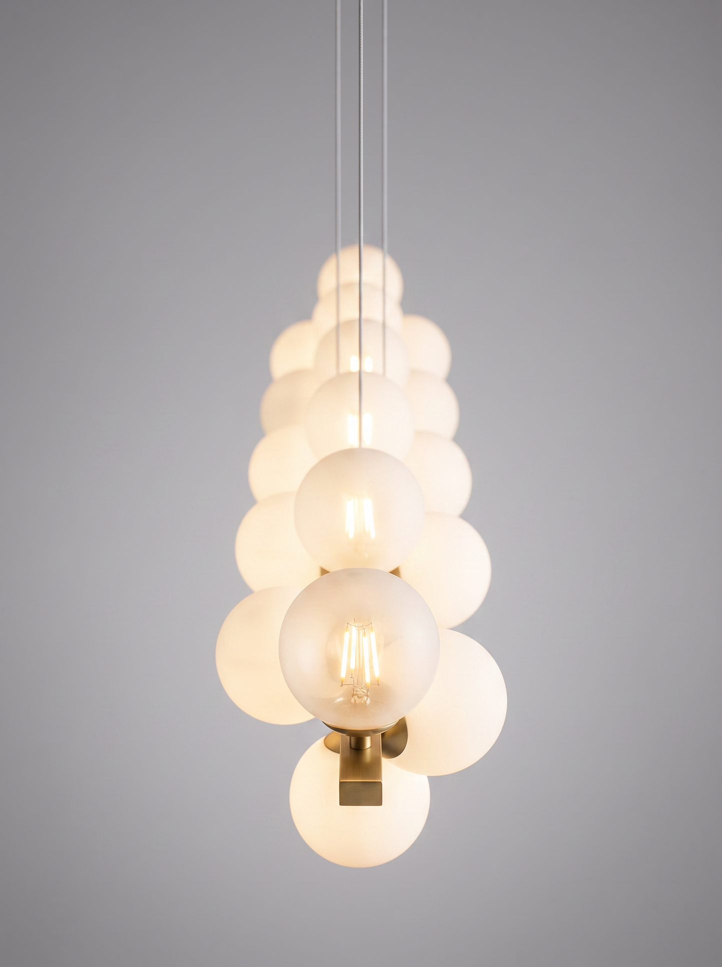 Perla — Linear Magic Bean Pendant Light