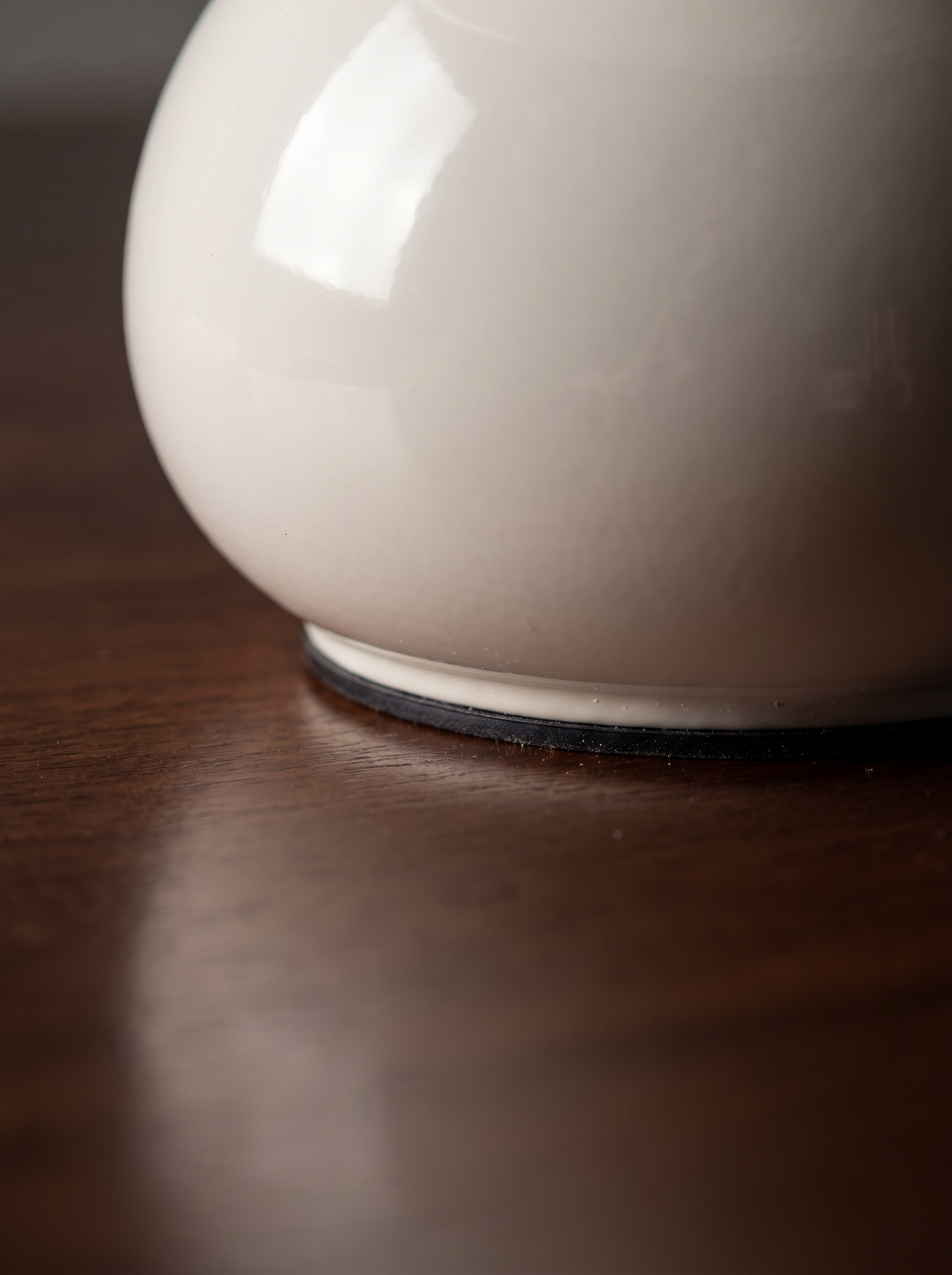 Lumo — Rechargeable Mushroom Table Lamp