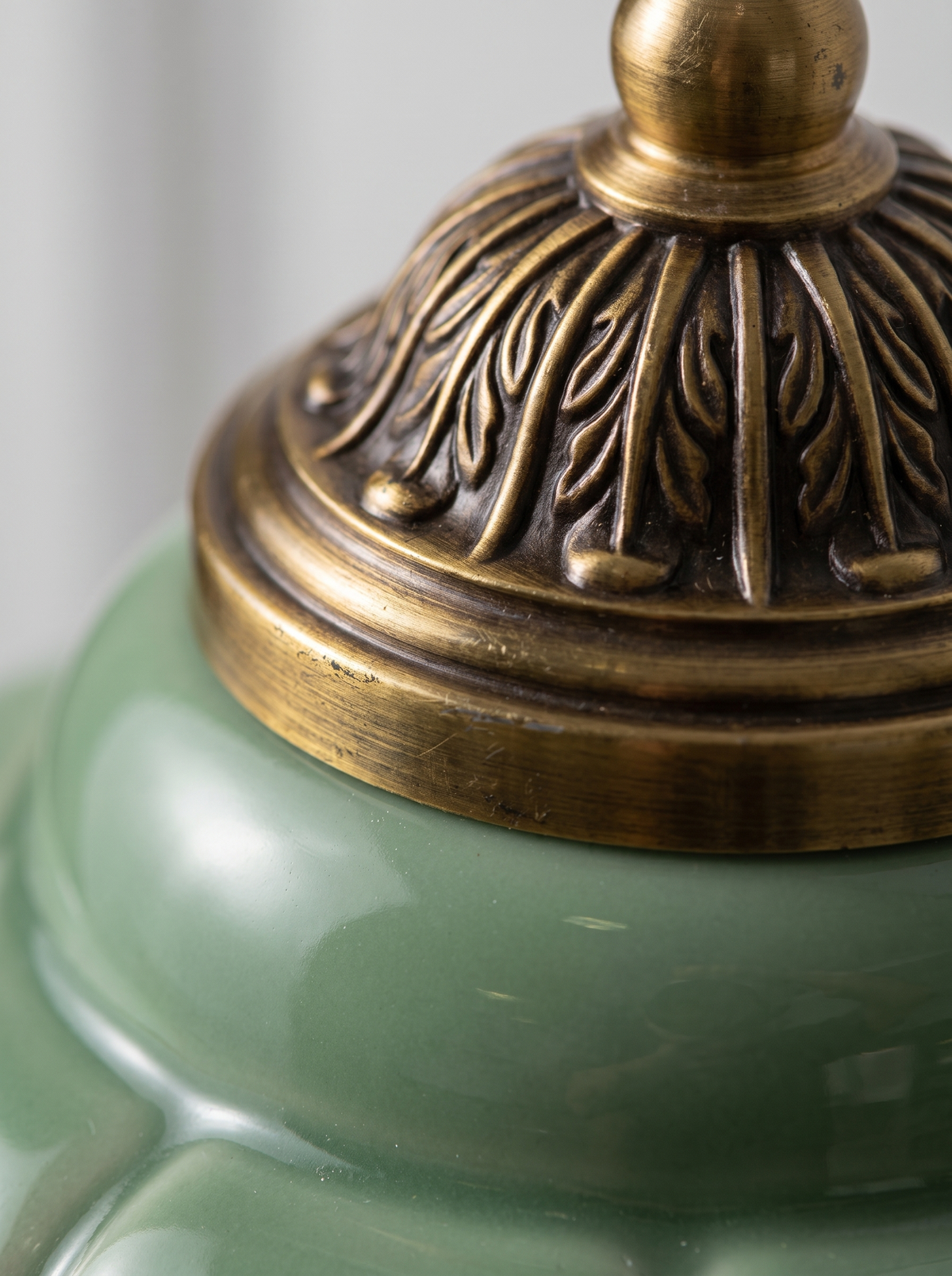 Verdi — Retro Stained Glass Wall Sconce