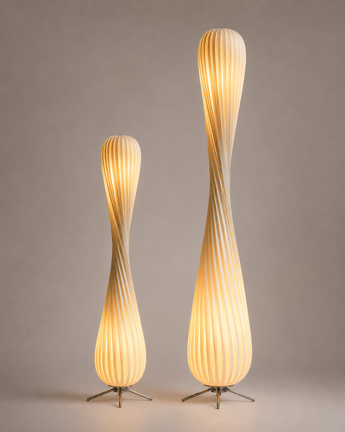 Alder — Curved Wood Floor Lamp