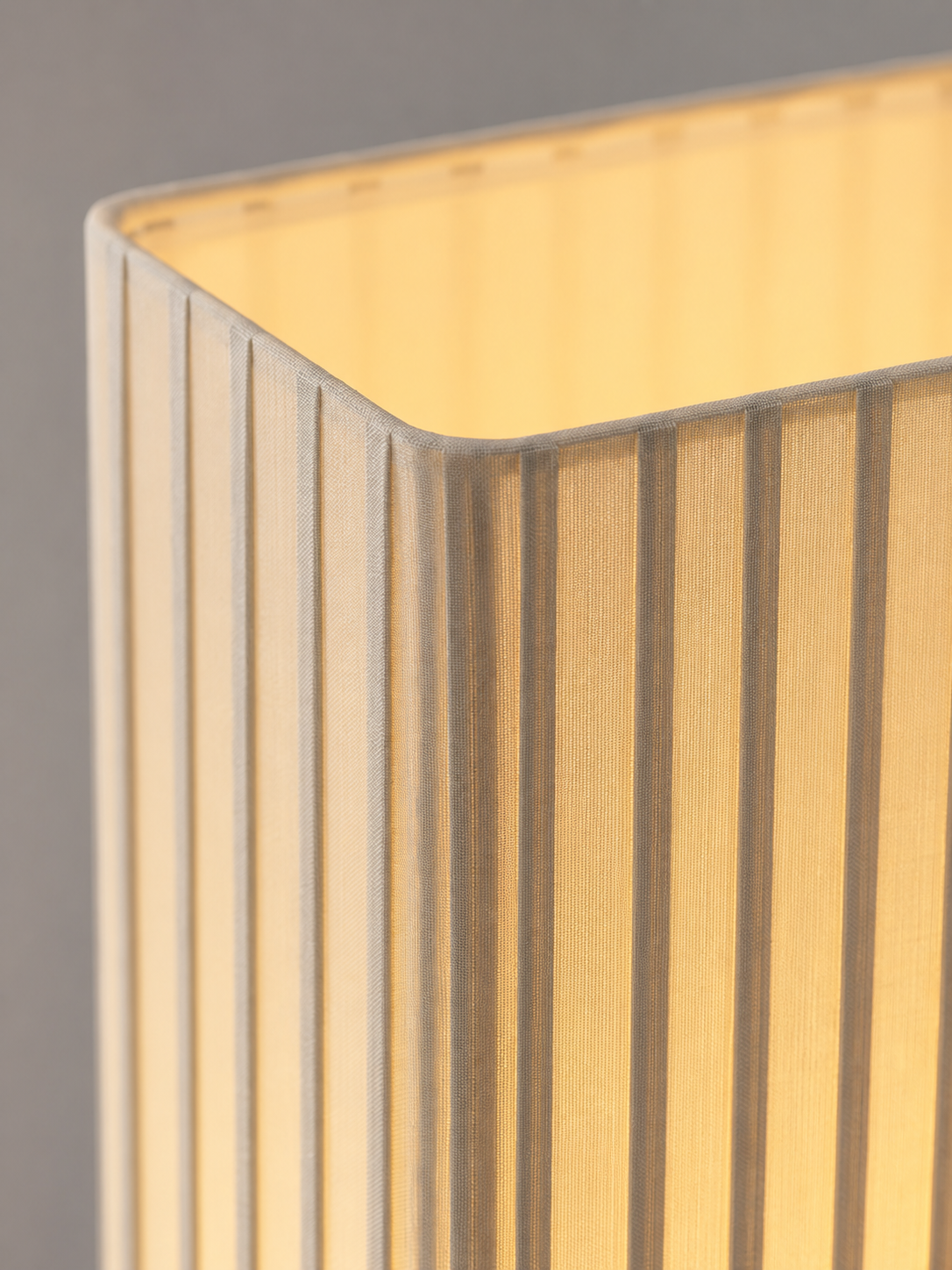 Kioto — Wabi-Sabi Wood & Fabric Floor Lamp